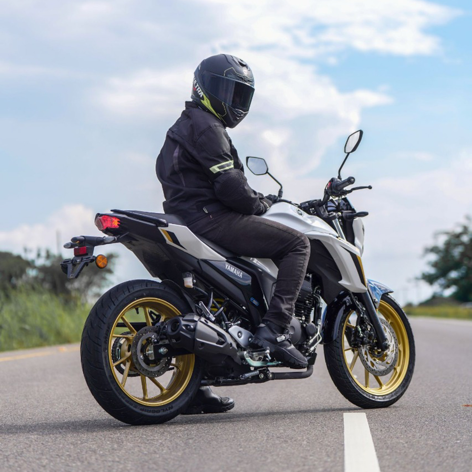 Yamaha Honduras lanza la nueva FZ25: La evolución del estilo urbano Yamaha Honduras lanza la nueva FZ25: La evolución del estilo urbano
