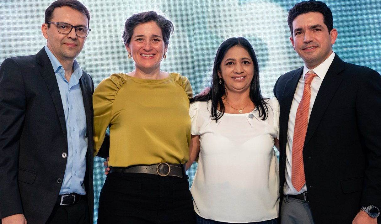 Grupo ILP reconoce la trayectoria de sus colaboradores