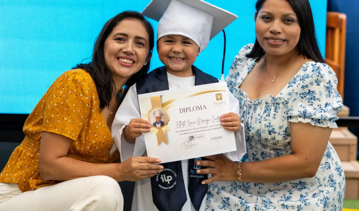 PequePaz despide con orgullo a 13 niños que concluyen una etapa de aprendizajes y sueños